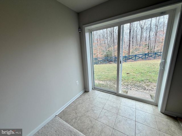 8028 ASHFORD DR, Fredericksburg, VA 22407