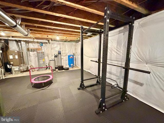 8028 ASHFORD DR, Fredericksburg, VA 22407