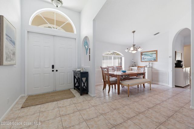 5878 NW Carovel Avenue, Port St. Lucie, FL 34986