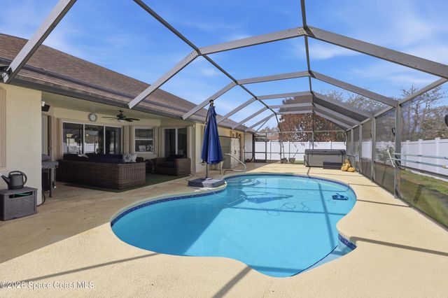 5878 NW Carovel Avenue, Port St. Lucie, FL 34986