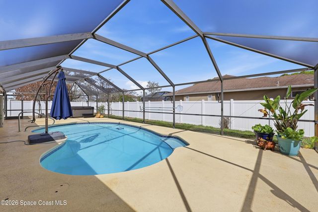5878 NW Carovel Avenue, Port St. Lucie, FL 34986