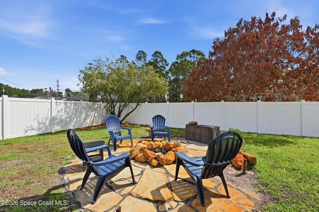 5878 NW Carovel Avenue, Port St. Lucie, FL 34986