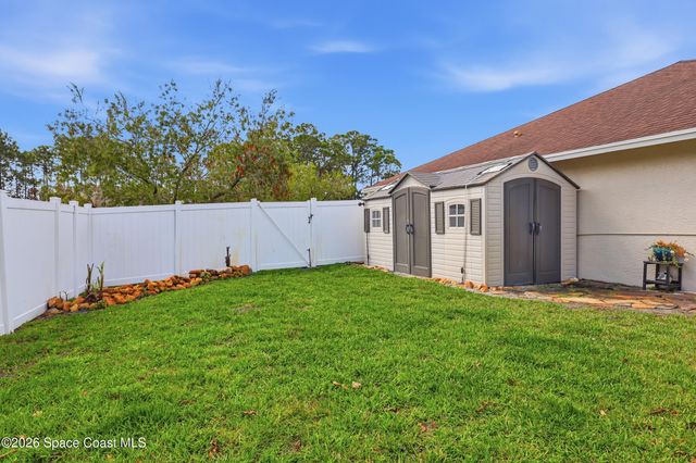 5878 NW Carovel Avenue, Port St. Lucie, FL 34986