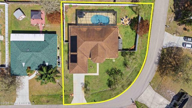 5878 NW Carovel Avenue, Port St. Lucie, FL 34986