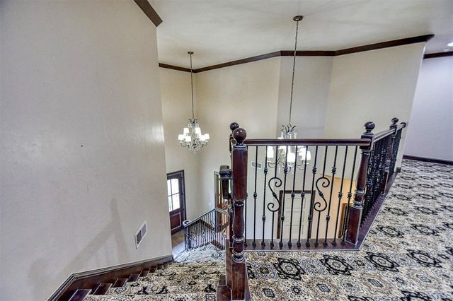 8825 Legacy Crossing Road, Oklahoma City, OK 73169