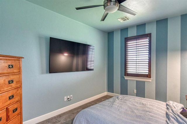 8825 Legacy Crossing Road, Oklahoma City, OK 73169