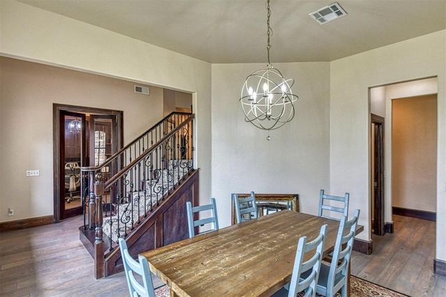8825 Legacy Crossing Road, Oklahoma City, OK 73169