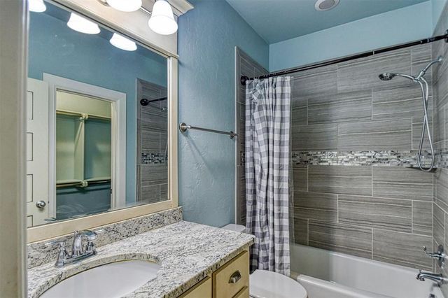 8825 Legacy Crossing Road, Oklahoma City, OK 73169