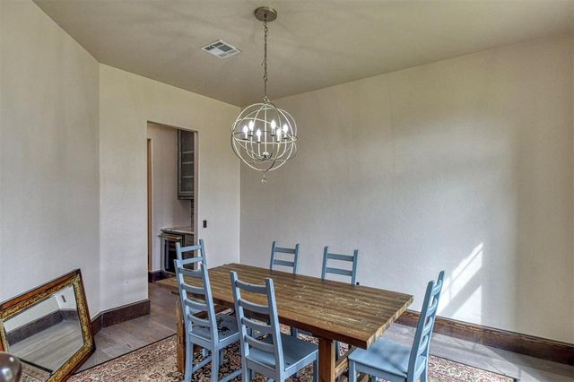 8825 Legacy Crossing Road, Oklahoma City, OK 73169