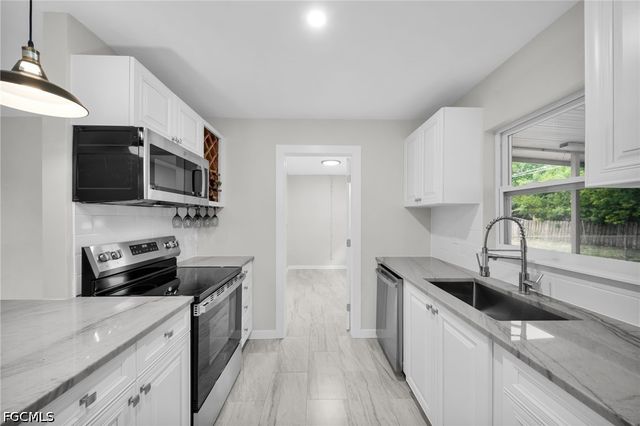 13444 Fourth ST, Fort Myers, FL 33905