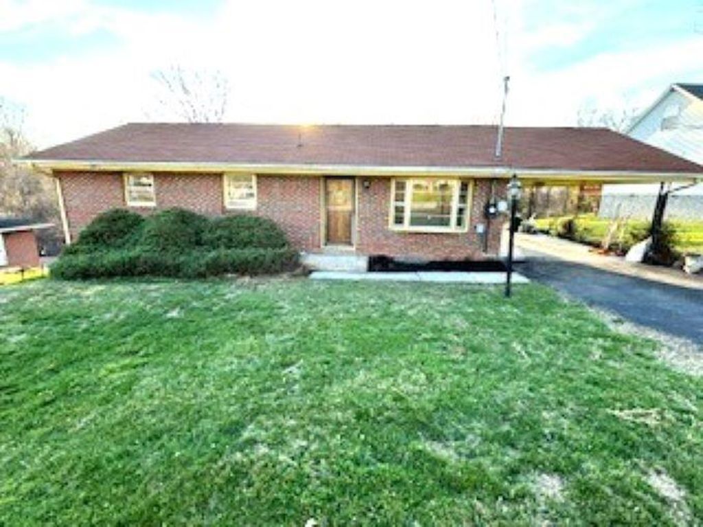 2101 7Th ST, Radford, VA 24141