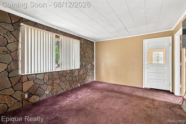 4860 Lakeview Avenue, West Bloomfield, MI 48324