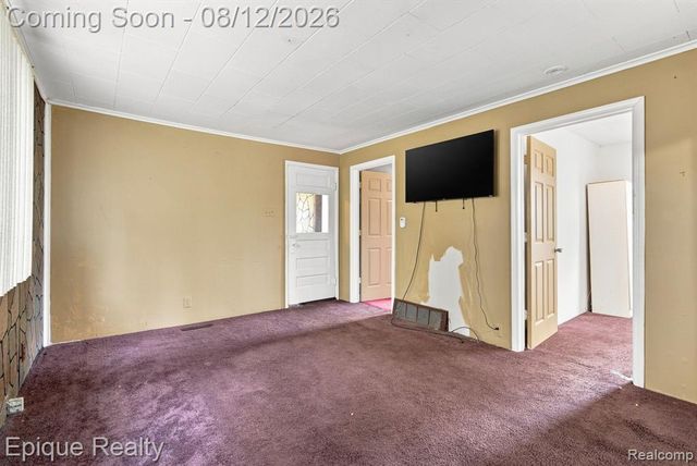 4860 Lakeview Avenue, West Bloomfield, MI 48324