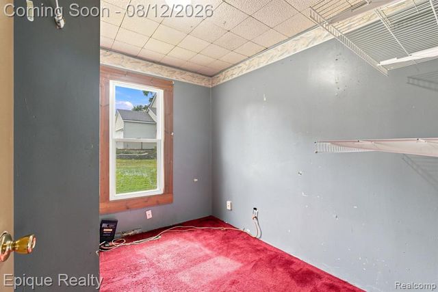 4860 Lakeview Avenue, West Bloomfield, MI 48324
