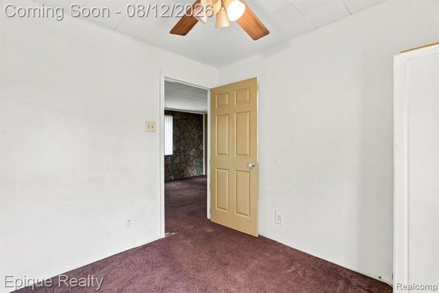 4860 Lakeview Avenue, West Bloomfield, MI 48324