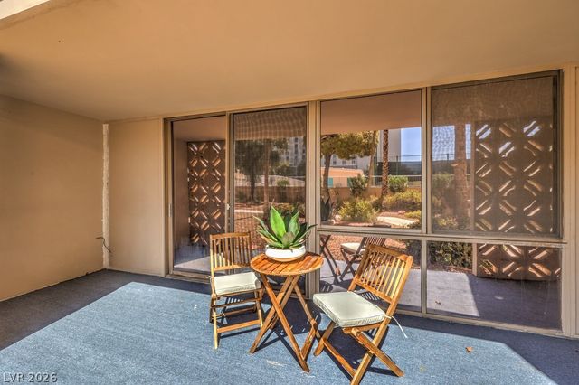 205 East Harmon Avenue 107, Las Vegas, NV 89169