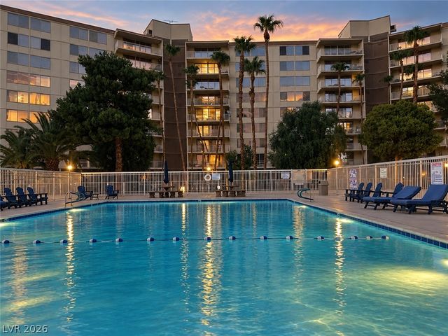 205 East Harmon Avenue 107, Las Vegas, NV 89169
