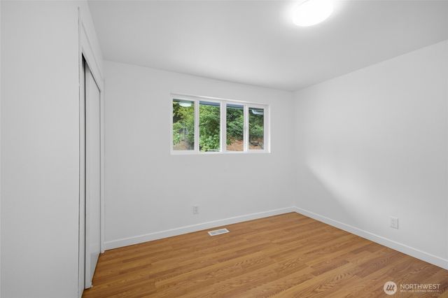 5922 23rd Avenue S, Seattle, WA 98108