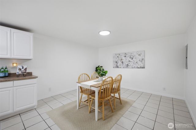5922 23rd Avenue S, Seattle, WA 98108