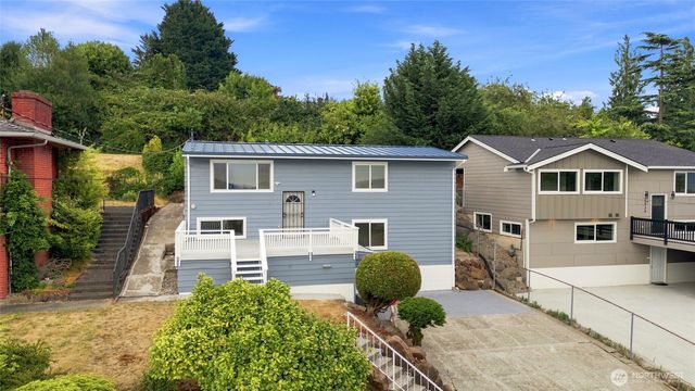 5922 23rd Avenue S, Seattle, WA 98108