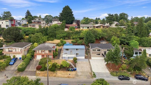 5922 23rd Avenue S, Seattle, WA 98108