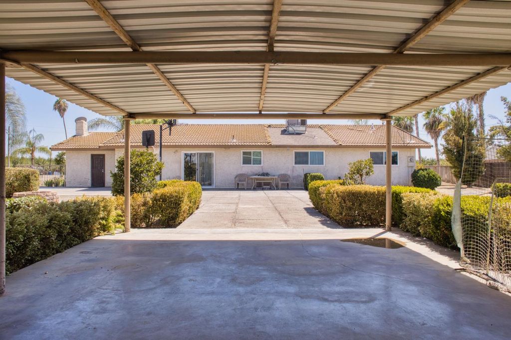 Image 28 of property listing at 11736 W Jensen Avenue, Kerman, CA 93630