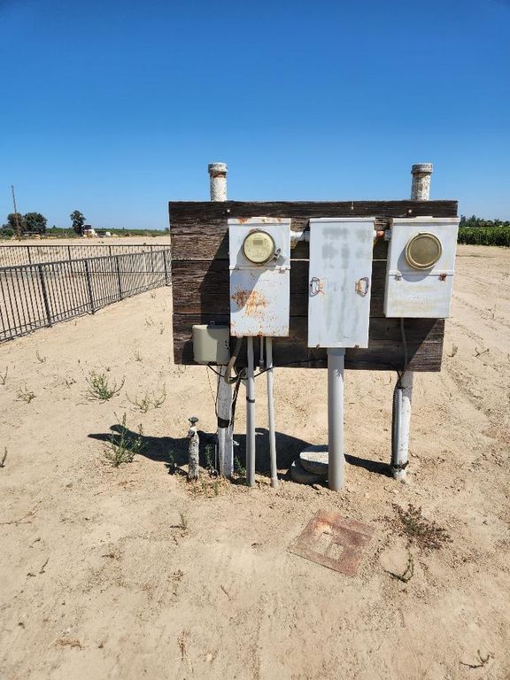 Image 33 of property listing at 11736 W Jensen Avenue, Kerman, CA 93630