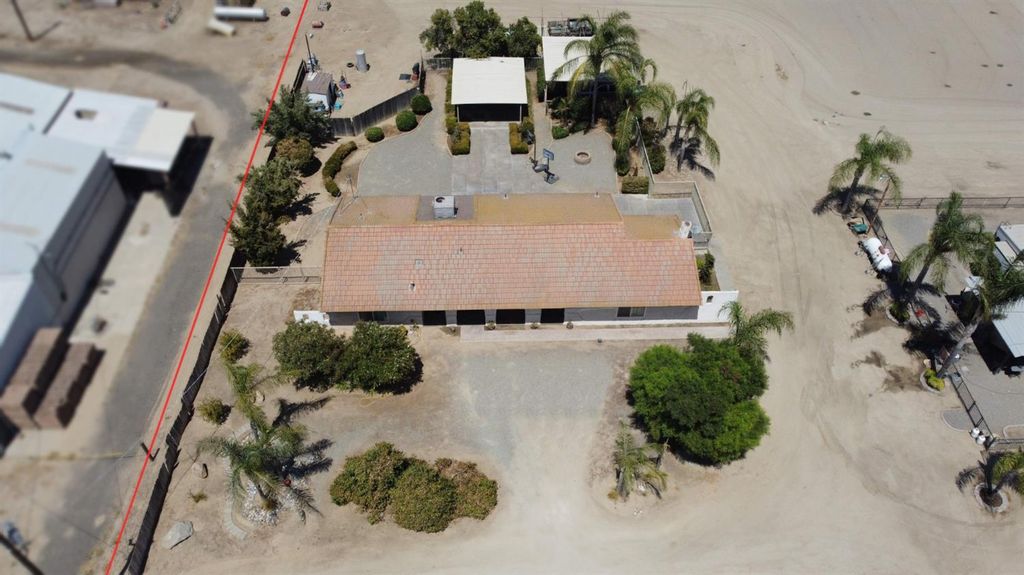 Image 5 of property listing at 11736 W Jensen Avenue, Kerman, CA 93630