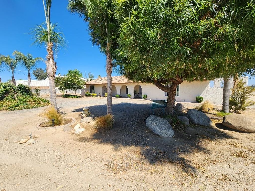 Image 7 of property listing at 11736 W Jensen Avenue, Kerman, CA 93630