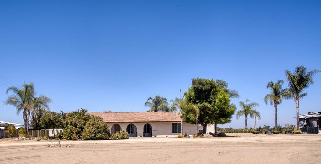 Image 8 of property listing at 11736 W Jensen Avenue, Kerman, CA 93630