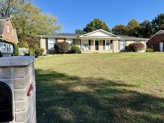 765 Myhr Dr, Nashville, TN 37221