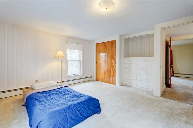 27 Richmond Avenue, Bergen, NY 14416