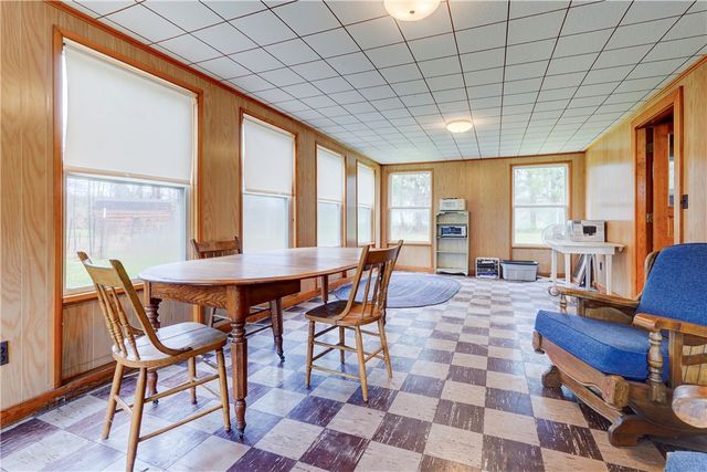 27 Richmond Avenue, Bergen, NY 14416