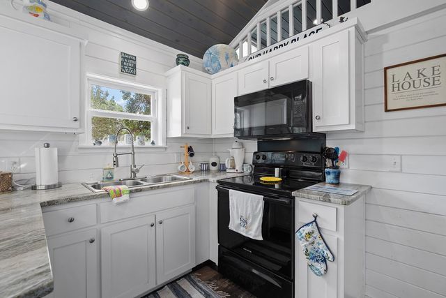 1685 Chatuge Shores, Hiawassee, GA 30546