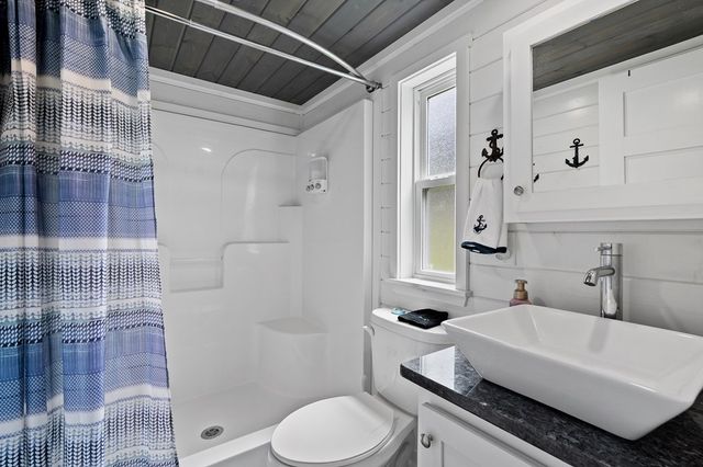 1685 Chatuge Shores, Hiawassee, GA 30546