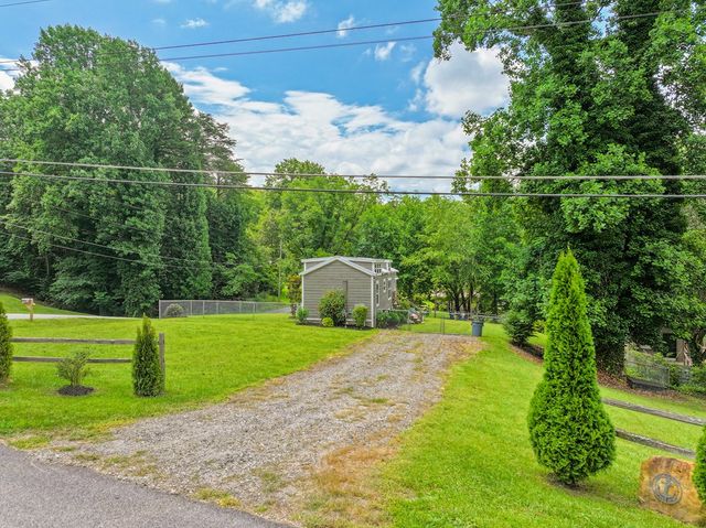 1685 Chatuge Shores, Hiawassee, GA 30546