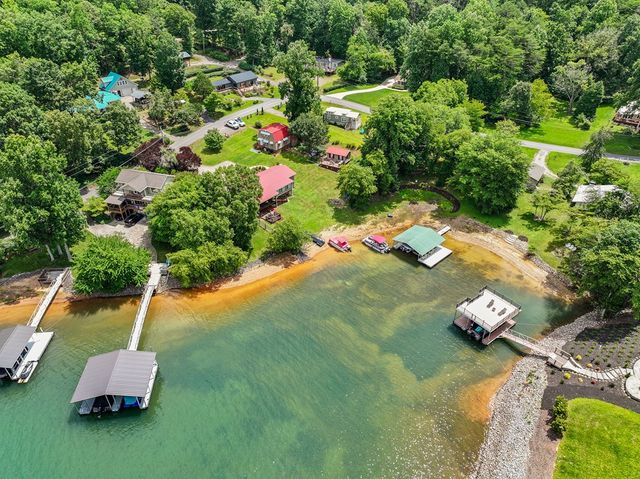 1685 Chatuge Shores, Hiawassee, GA 30546