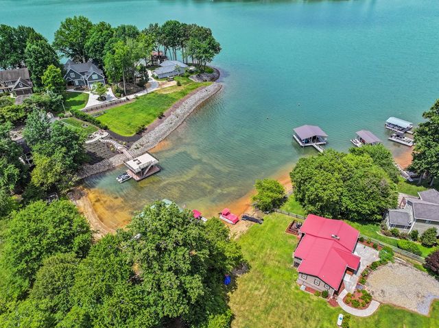1685 Chatuge Shores, Hiawassee, GA 30546