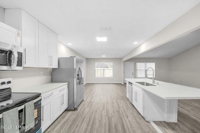 3427 PROVINCIAL Circle E, Jacksonville, FL 32277