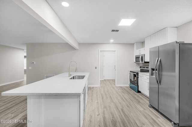 3427 PROVINCIAL Circle E, Jacksonville, FL 32277