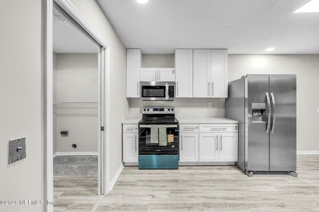 3427 PROVINCIAL Circle E, Jacksonville, FL 32277