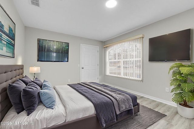 3427 PROVINCIAL Circle E, Jacksonville, FL 32277