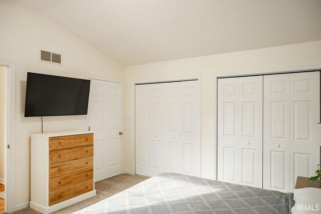 5915 Ajuga Court, Ellettsville, IN 47429