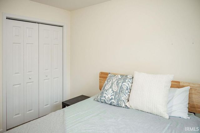 5915 Ajuga Court, Ellettsville, IN 47429