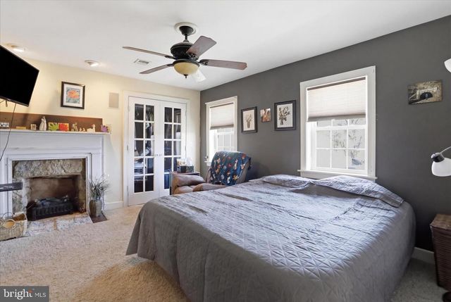 8303 CUMBERLAND RD, Springfield, WV 26763
