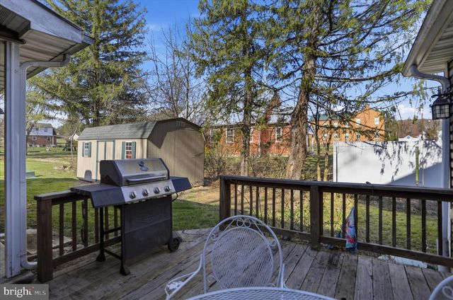 8303 CUMBERLAND RD, Springfield, WV 26763