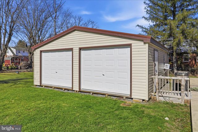 8303 CUMBERLAND RD, Springfield, WV 26763