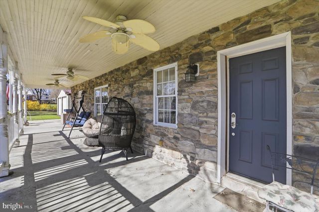 8303 CUMBERLAND RD, Springfield, WV 26763