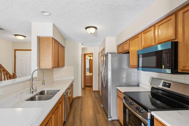 2179 Victoria Park Drive, Columbus, OH 43235