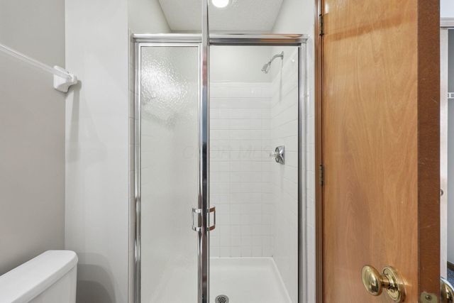 2179 Victoria Park Drive, Columbus, OH 43235